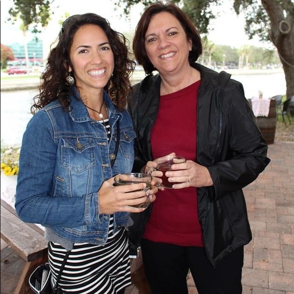 Meet your Posher, Anastasia - Picture 2 of 2